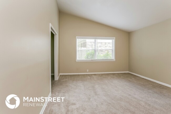 Photo - 3424 Boxdale St