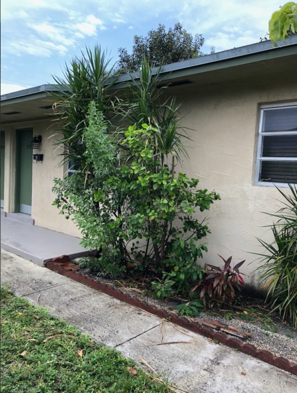 Photo - 931 SW 71st Ave