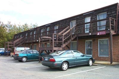 Boone Village Club Apartments - Boone Village Club Apartments