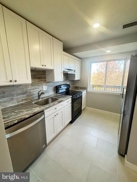 Photo - 19397 Keymar Way Townhome