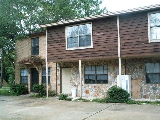 Building Photo - 400 Rhonda Kay Ct