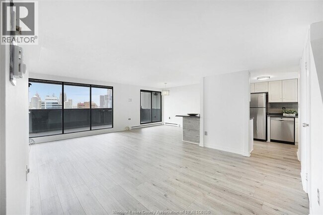 Photo - 380 Pelissier St Unit 1608