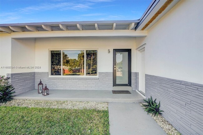 Photo - 2190 NE 169th St