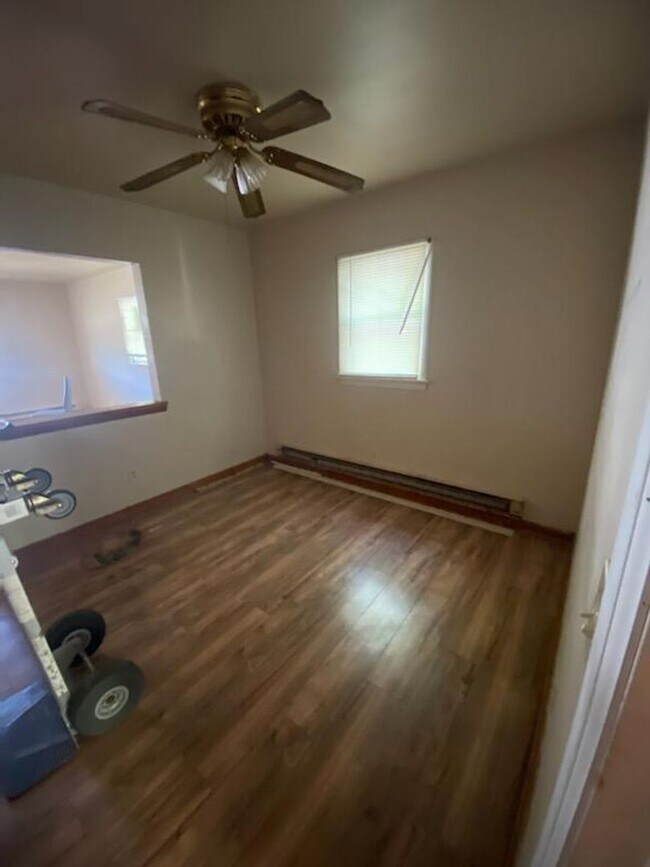 Photo - 521 E Broad St Unit 521 E Broad St - Apt A