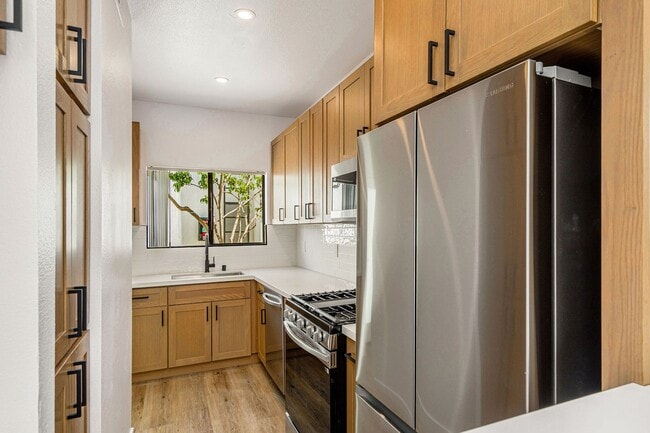 2500 Abbot Kinney Blvd Unidad 7123 - APT 1