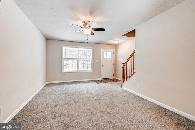 Photo - 180 Breezewood Dr