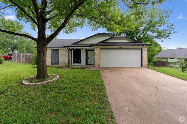 Building Photo - 1806 Krizan Ave Rental