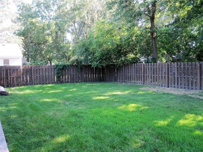 Photo - 376 Pierson Ave S