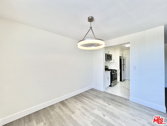 Photo - 468 S Roxbury Dr Unit 303