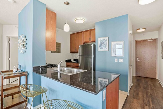 601 W Kinzie St