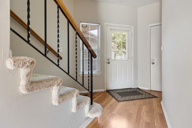 Photo - 1171 Regency Dr