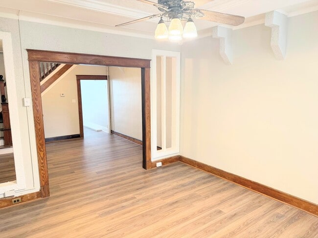 Photo - 2737 Wilkens Ave