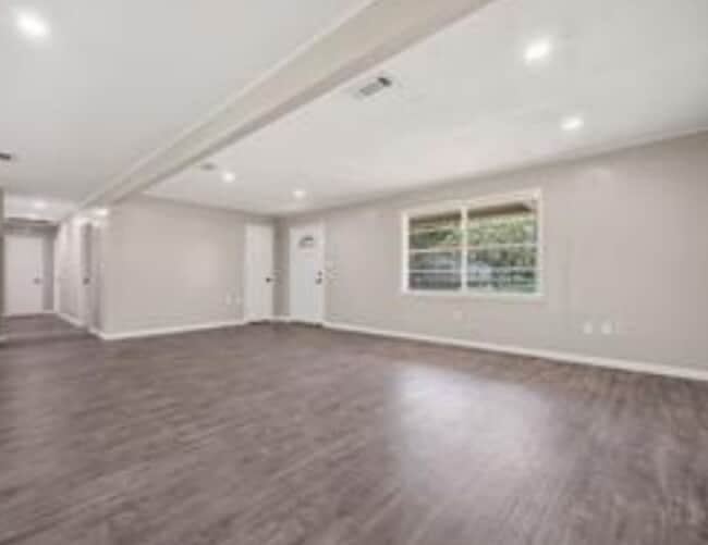 Photo - BEAUTIFUL COMPLETLEY REMODELED 3 BEDROOM 2 BATH IN HULL, TEXAS.  ALL UPGRADED FININSHES IN THE HO...