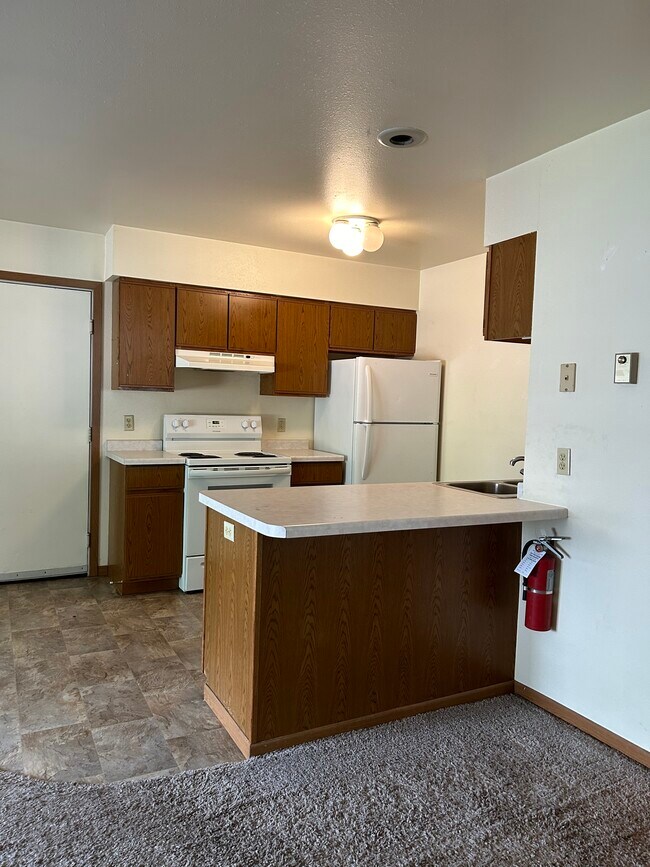 Photo - 316 3rd Ave W