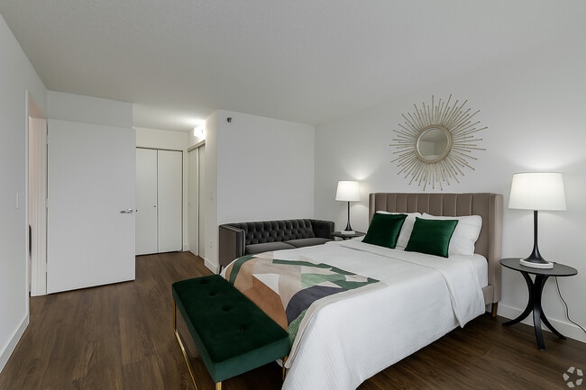 Photo - Newington Tower