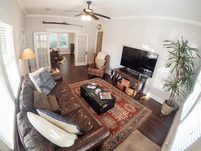 Photo - 210 Tabor St