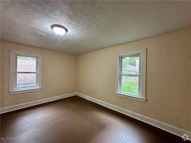 Building Photo - 1248 Pondview Ave Unit 1 Rental
