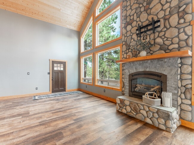 Photo - 117 Hummingbird Rd