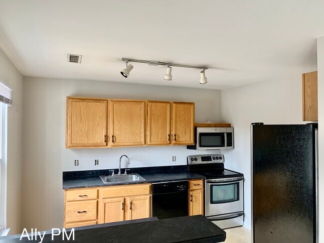 Photo - 1313 Villa Way