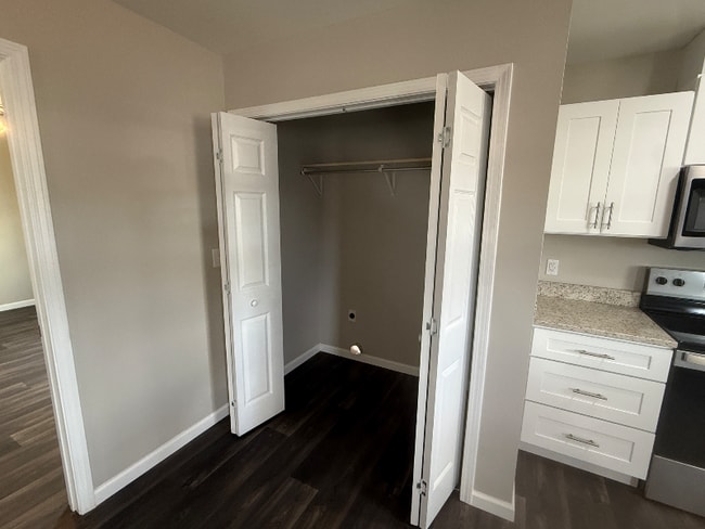 Photo - 80 Redwood Ln