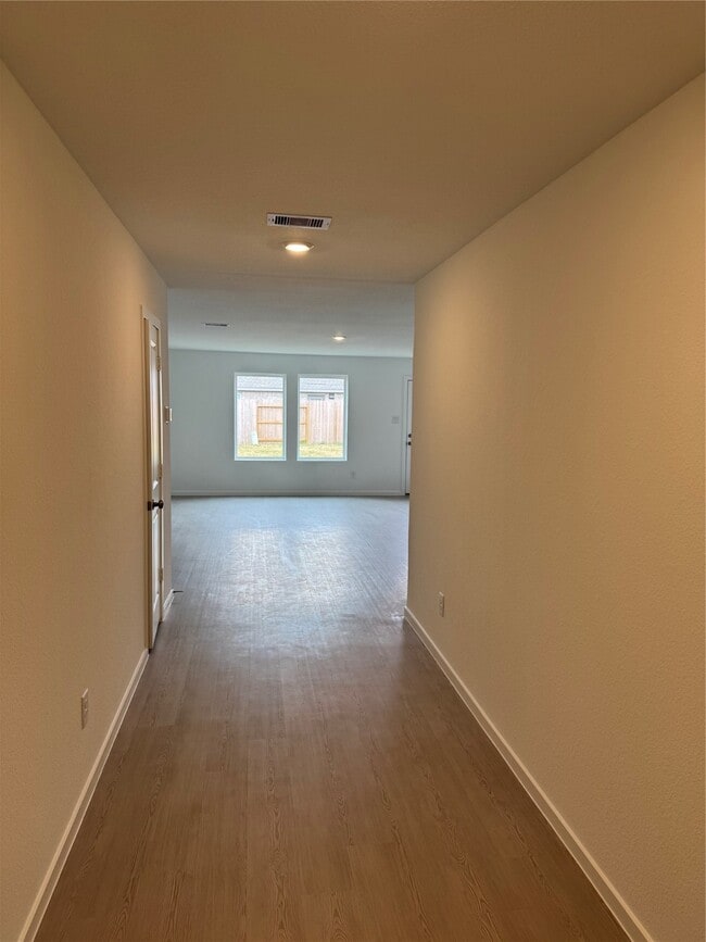 Photo - 16715 Old Wagon Wy