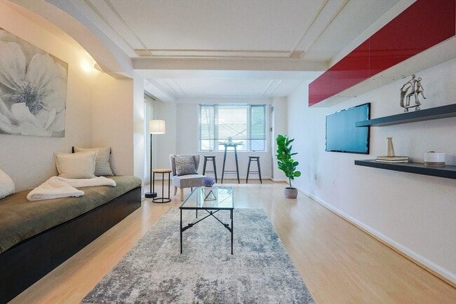 Building Photo - 10 Rogers St Unit 703 Rental