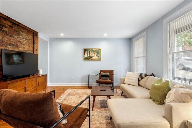 Photo - 1207 Linden Pl