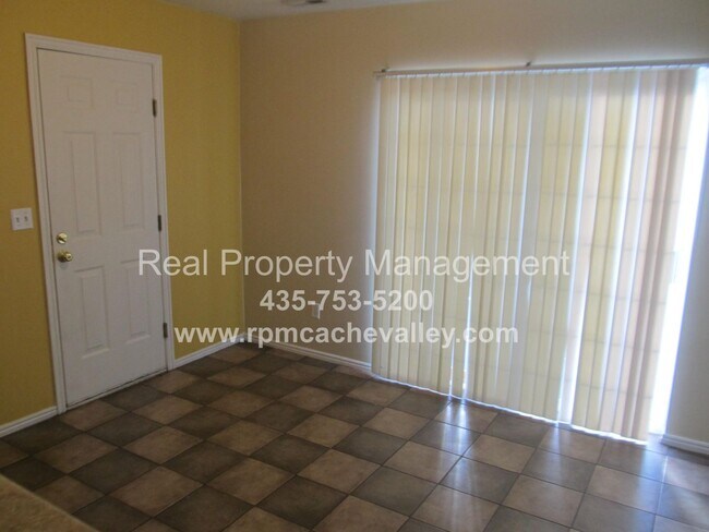 21 Somerset Pl Unit 21 Somerset Place