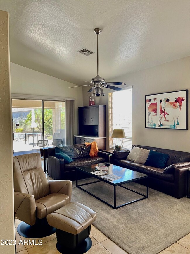 3634 N Morning Dove