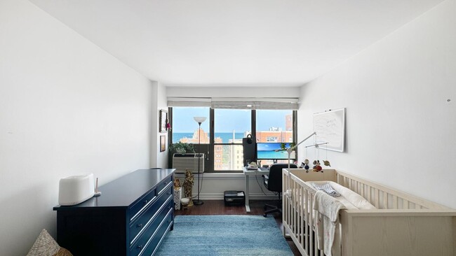 Photo - 2930 N Sheridan Rd Condo Unit 2012
