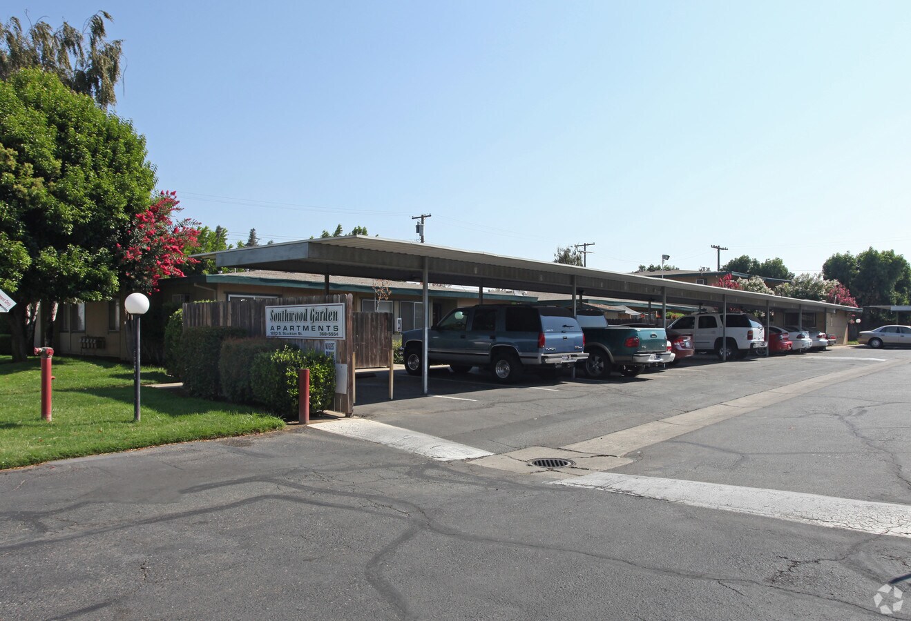 Southwood Garden - Southwood Garden Apartments