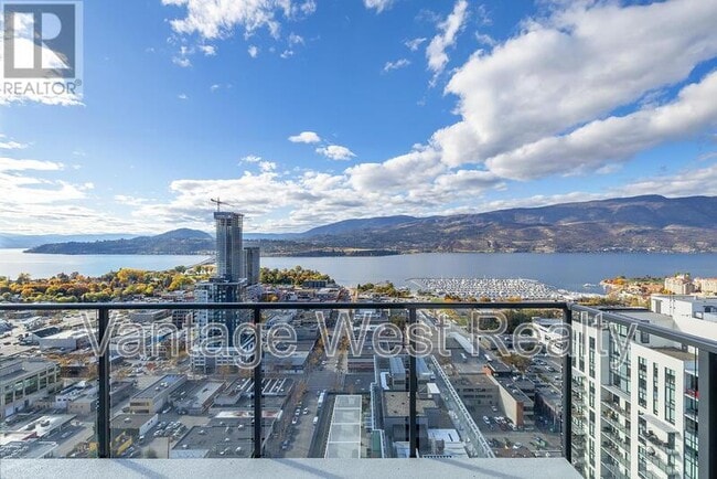 Photo - 1488 Bertram St