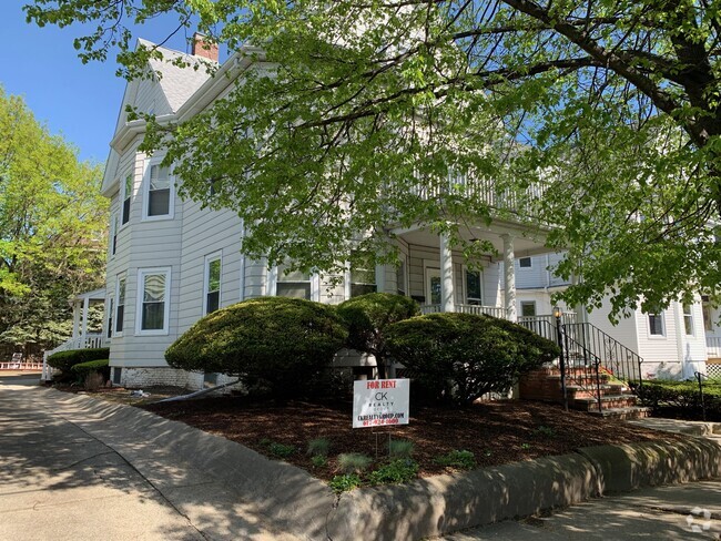 Building Photo - 14 Marlboro St Rental
