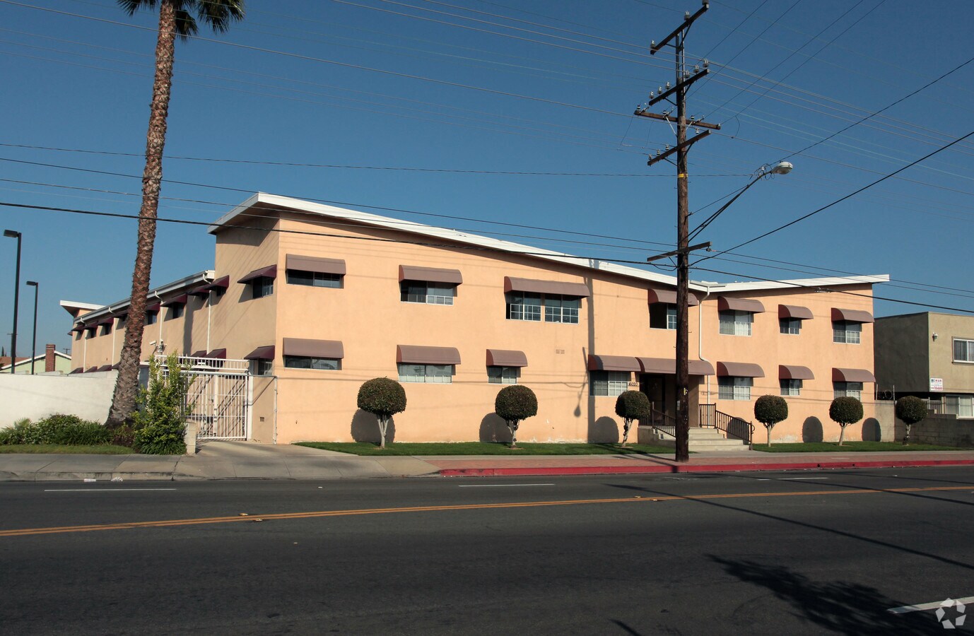 Photo - 16020 Van Ness Ave