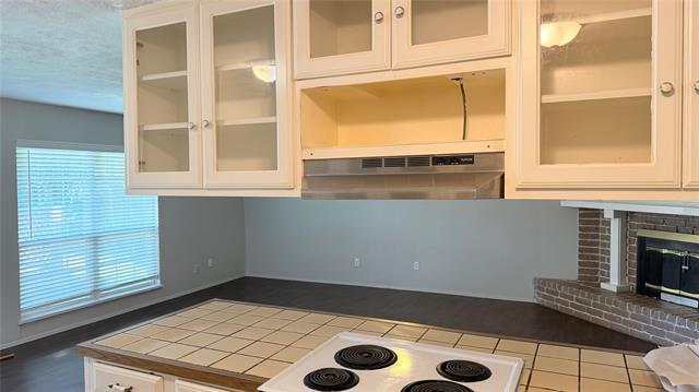 Photo - 1024 Hawthorne Dr
