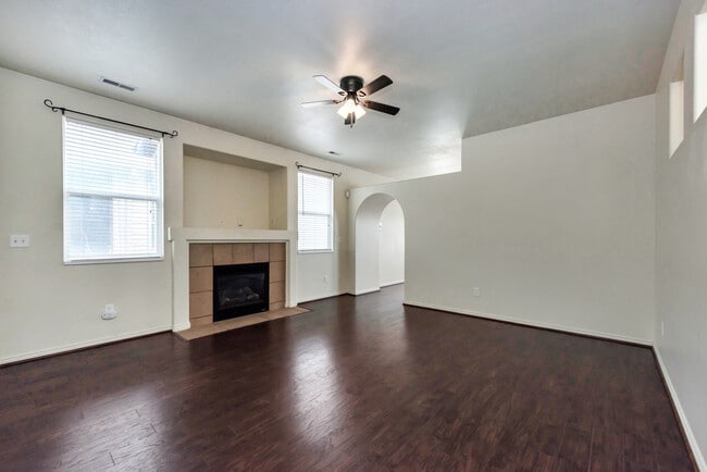 1105 Haworth Dr