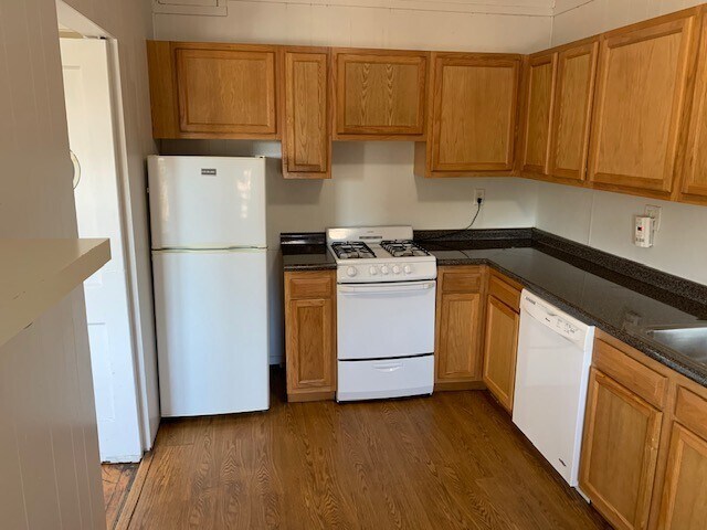 Building Photo - 104 Englewood Ave Unit #5 Rental