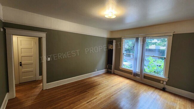 Photo - 117 NW King Ave Unit 001