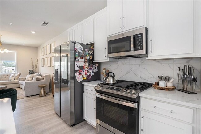 Photo - 1400 Ridgebend Way SE