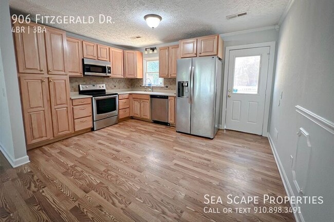 Photo - 906 Fitzgerald Dr