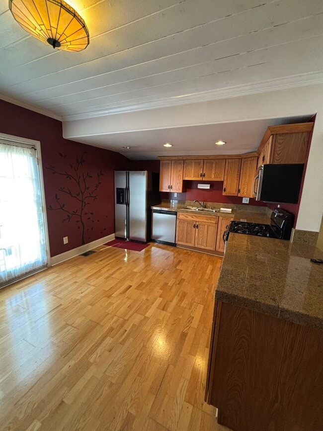 Photo - Charming 2+1 house for rent with small yar...
