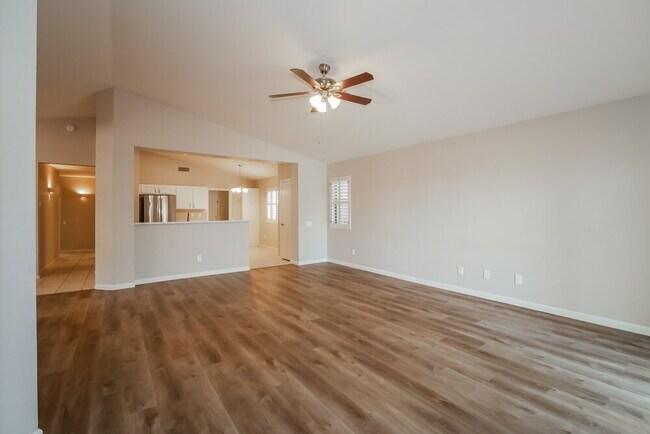 Photo - 3424 E Wahalla Ln