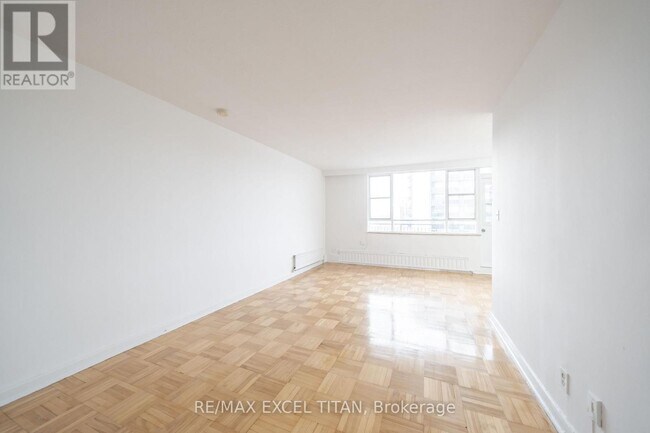 Photo - 165 Cosburn Ave. Unit 604