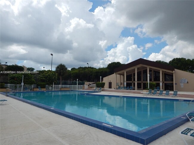 Photo - 14601 N Kendall Dr Unit 304K
