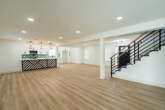 Photo - 1402 Bayou Shore Dr