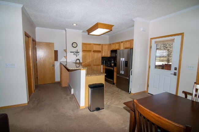 Photo - 2 bedroom, 2.5 Located in Wildernest, available for a 1 year lease!