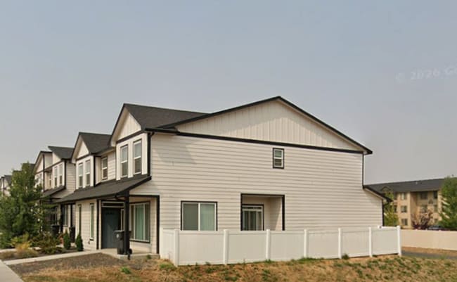 Photo - 841 Greenfield Dr Unit 841 Greenfield Dr