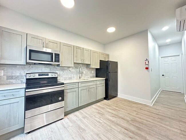 Building Photo - 2822 N Taney St Rental