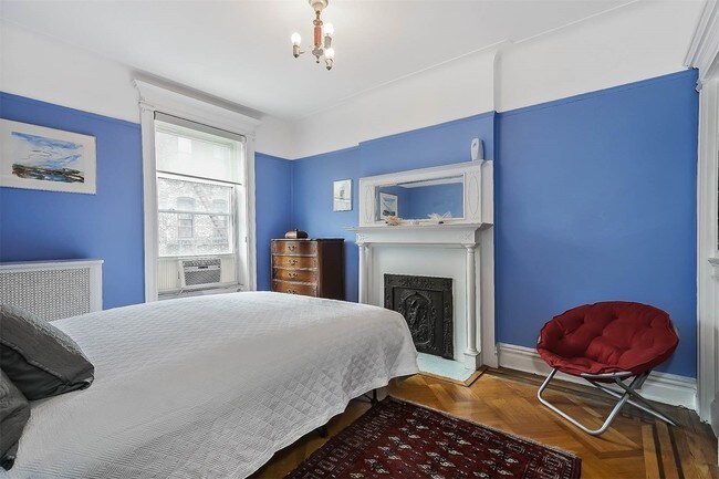 Photo - 524 Third St