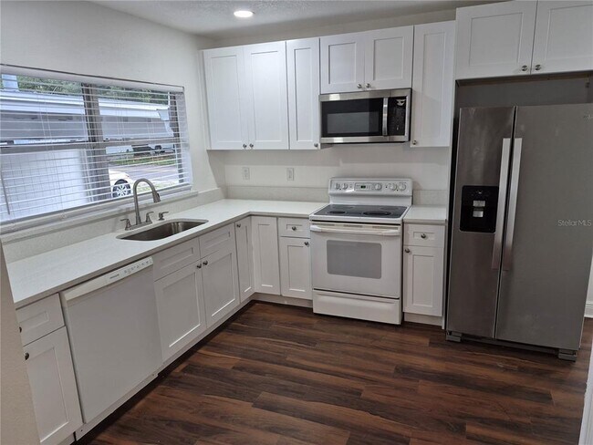 Photo - 1402 E Bougainvillea Ave